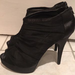Chinese laundry black mesh heels - size 10